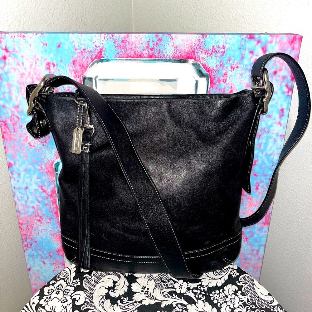 Vintage Authentic COACH #1415 Black Natural Cowhide Leather Shoulder Bag EUC